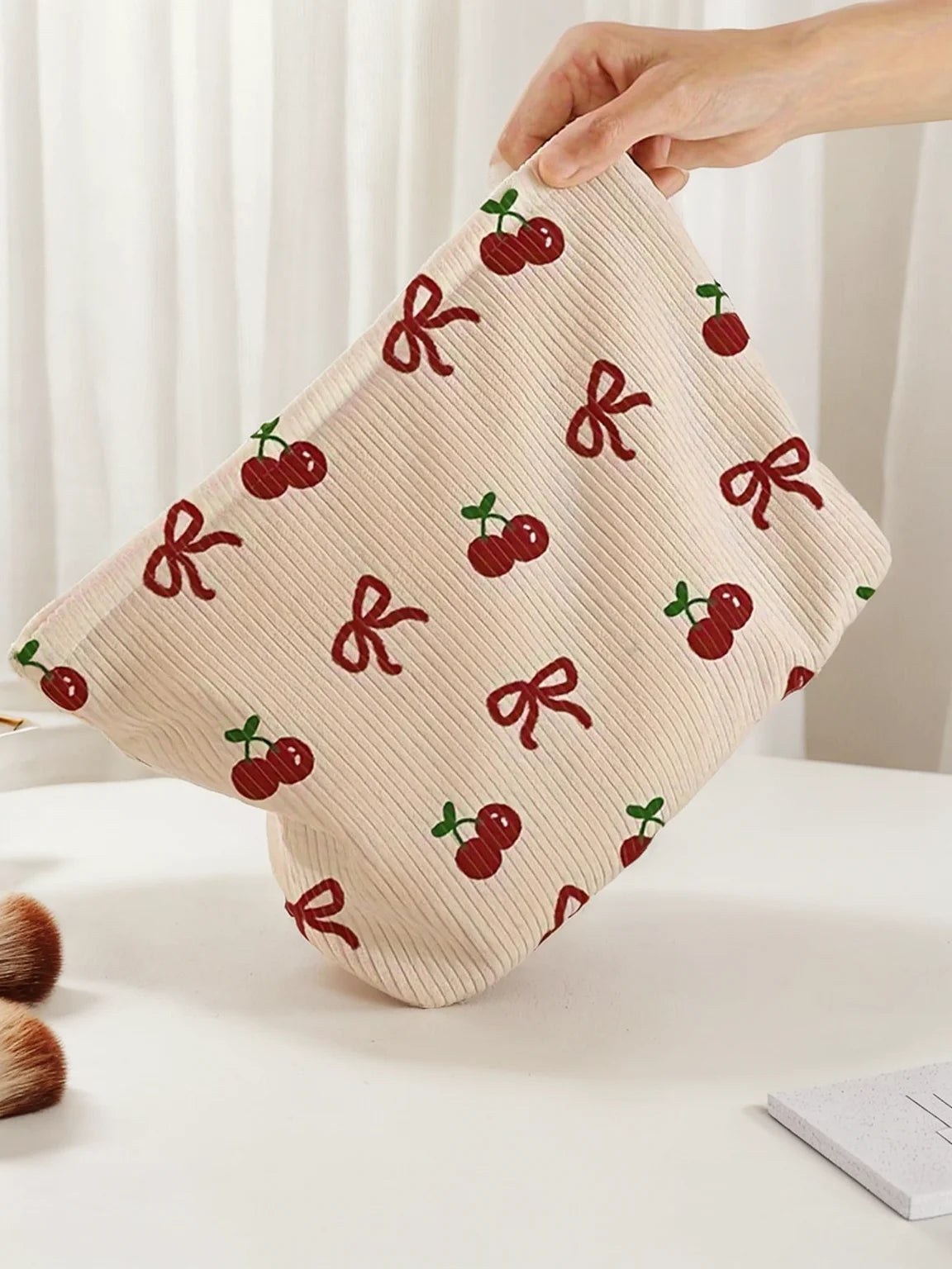 1pc，Pink bow patterned corduroy zipper makeup bag, lightweight and multifunctional makeup storage bag