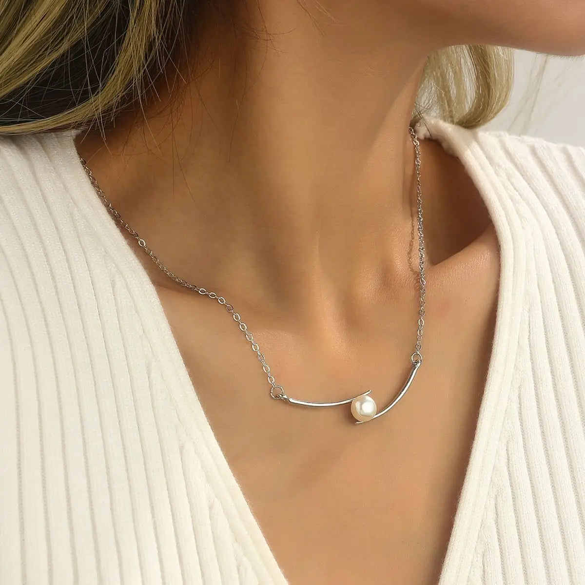 Minimalist Pearl Heart Butterfly Pendnat Clavicle Chain Women Temperament Elegant Jewelry Gifts For Her